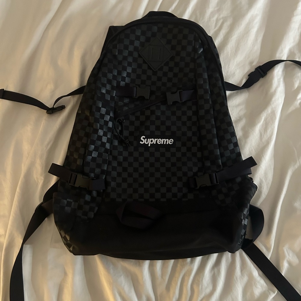 SUPREME BLACK CHECKERBOARD BACKPACK